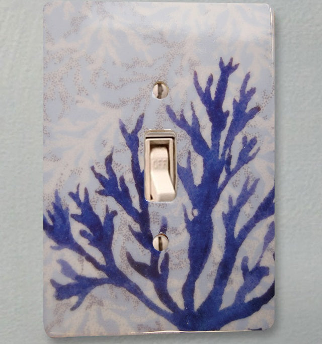Single toggle switch plate featuring blue coral.
